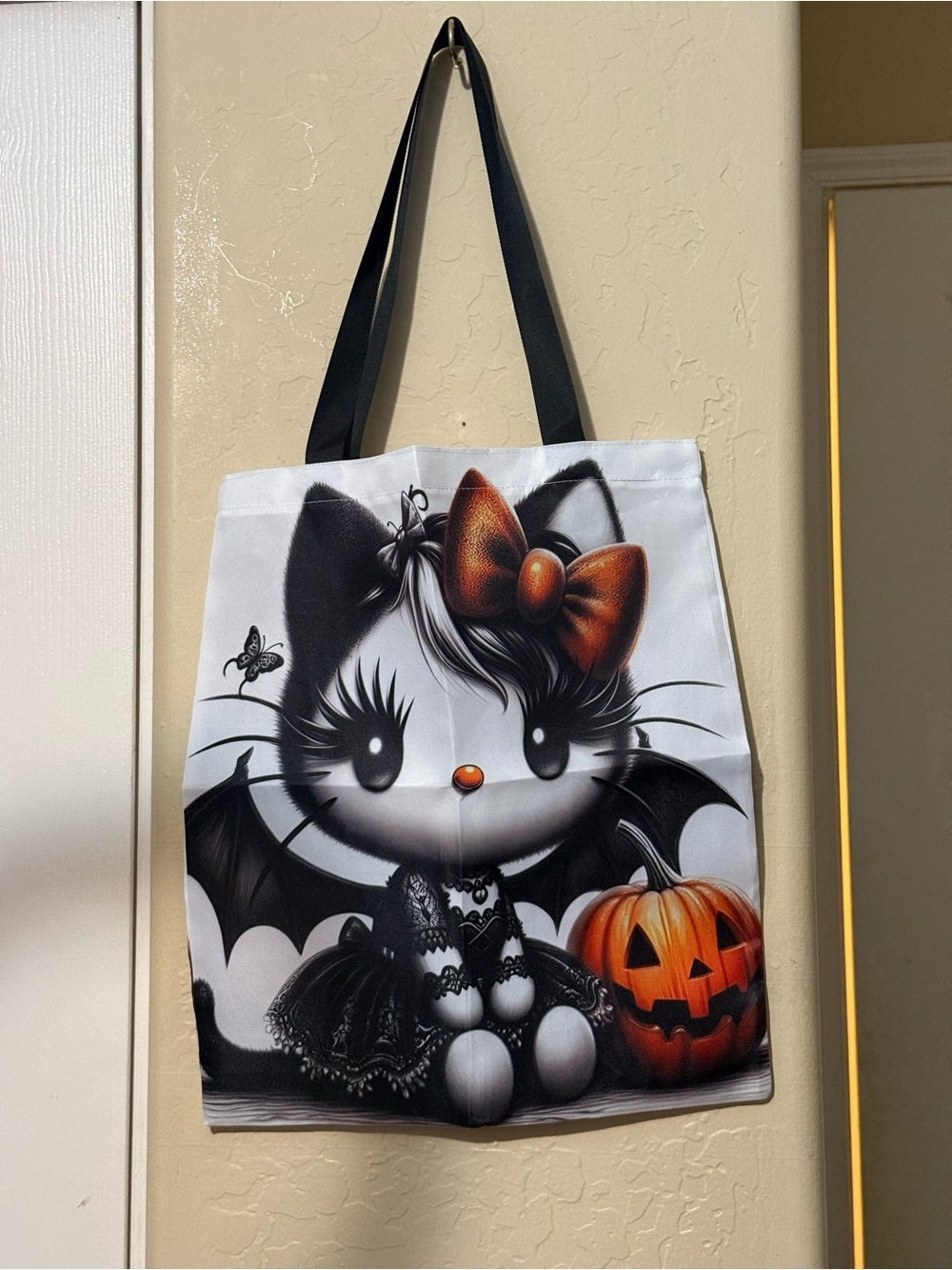 BNWOT Hello Kitty Black White Orange Halloween Tote Bag